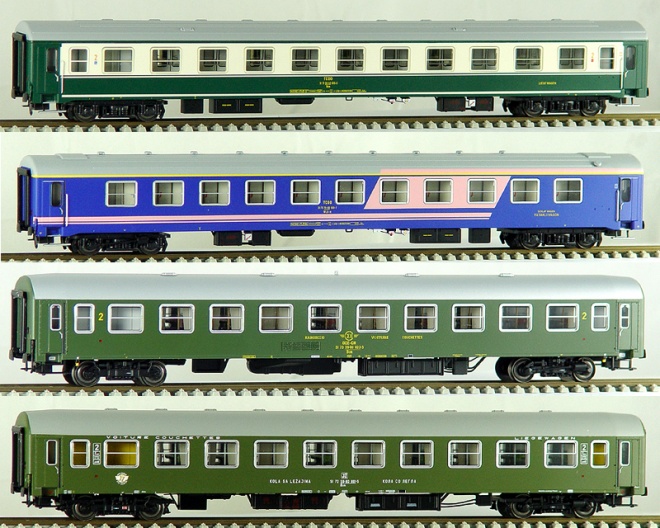 Set of 4 Passenger cars of "Hellas-Istanbul-Express" running between Dortmund and Istanbul (Set 1)<br /><a href='images/pictures/ACME/55090.jpg' target='_blank'>Full size image</a>
